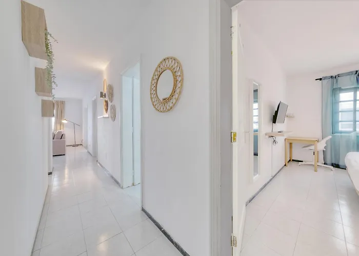 Casa Atassara - 500m To The Beach, Ping-pong And Foosball By Lanzarote Semesterbostad Puerto del Carmen (Lanzarote)