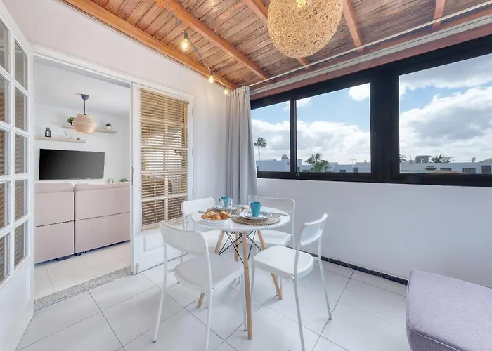 בית נופש Casa Atassara - 500m To The Beach, Ping-pong And Foosball By Lanzarote