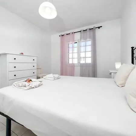別荘 Casa Atassara - 500m To The Beach, Ping-pong And Foosball By Lanzarote *