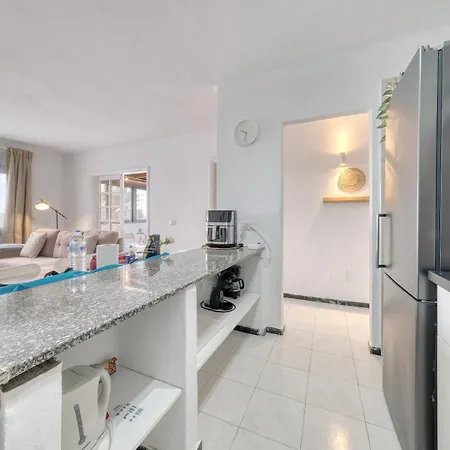 Casa Atassara - 500m To The Beach, Ping-pong And Foosball By Lanzarote
