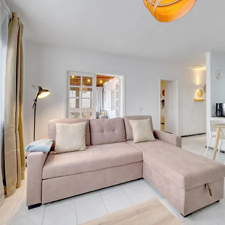 Будинок відпочинку Casa Atassara - 500m To The Beach, Ping-pong And Foosball By Lanzarote
